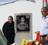 Azərbaycan xalqı qəhrəman şəhidlərini anır (FOTO)