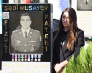 Azərbaycan xalqı qəhrəman şəhidlərini anır (FOTO)