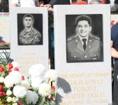 Azərbaycan xalqı qəhrəman şəhidlərini anır (FOTO)