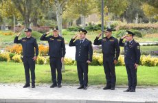 Vətən Müharibəsi şəhidlərinin xatirəsi bütün ölkə ərazisində bir dəqiqəlik sükutla yad edilib (FOTO/VİDEO)