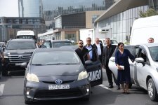 Vətən Müharibəsi şəhidlərinin xatirəsi bütün ölkə ərazisində bir dəqiqəlik sükutla yad edilib (FOTO/VİDEO)