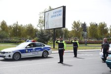 Vətən Müharibəsi şəhidlərinin xatirəsi bütün ölkə ərazisində bir dəqiqəlik sükutla yad edilib (FOTO/VİDEO)