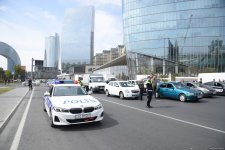 Vətən Müharibəsi şəhidlərinin xatirəsi bütün ölkə ərazisində bir dəqiqəlik sükutla yad edilib (FOTO/VİDEO)