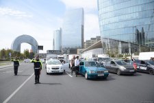 Vətən Müharibəsi şəhidlərinin xatirəsi bütün ölkə ərazisində bir dəqiqəlik sükutla yad edilib (FOTO/VİDEO)