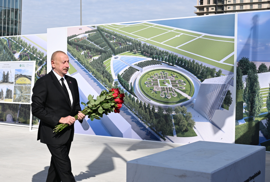 Prezident İlham Əliyev Zəfər parkında olub (FOTO/VİDEO) (YENİLƏNİB)