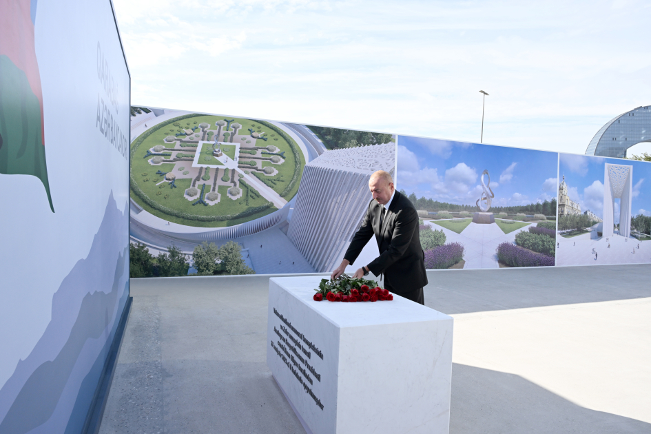 Prezident İlham Əliyev Zəfər parkında olub (FOTO/VİDEO) (YENİLƏNİB)
