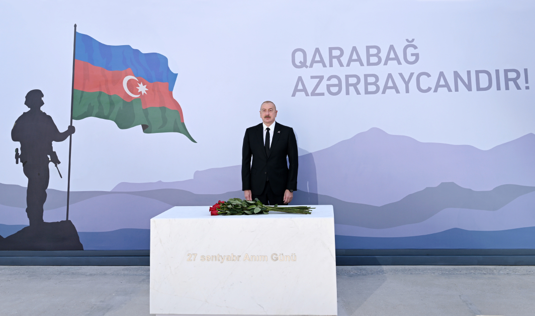 Prezident İlham Əliyev Zəfər parkında olub (FOTO/VİDEO) (YENİLƏNİB)