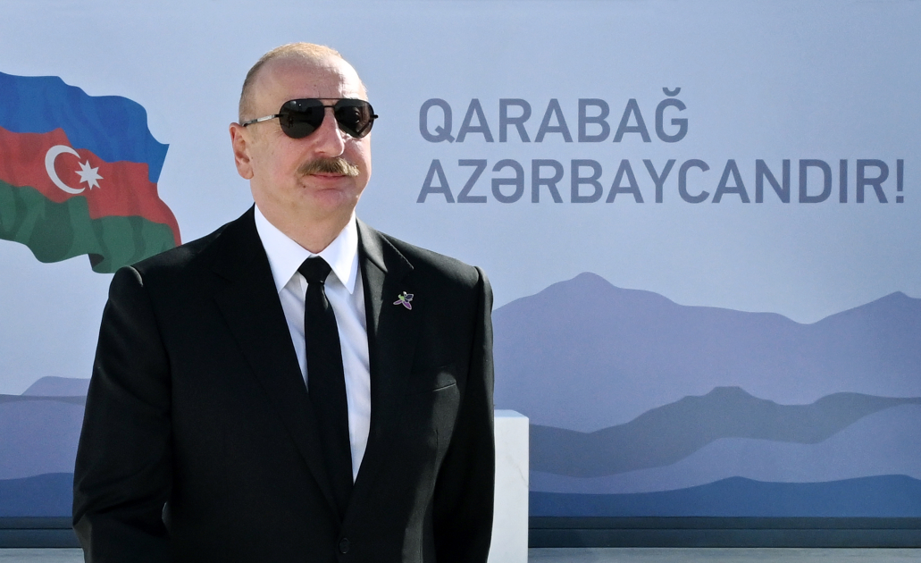 Prezident İlham Əliyev Zəfər parkında olub (FOTO/VİDEO) (YENİLƏNİB)