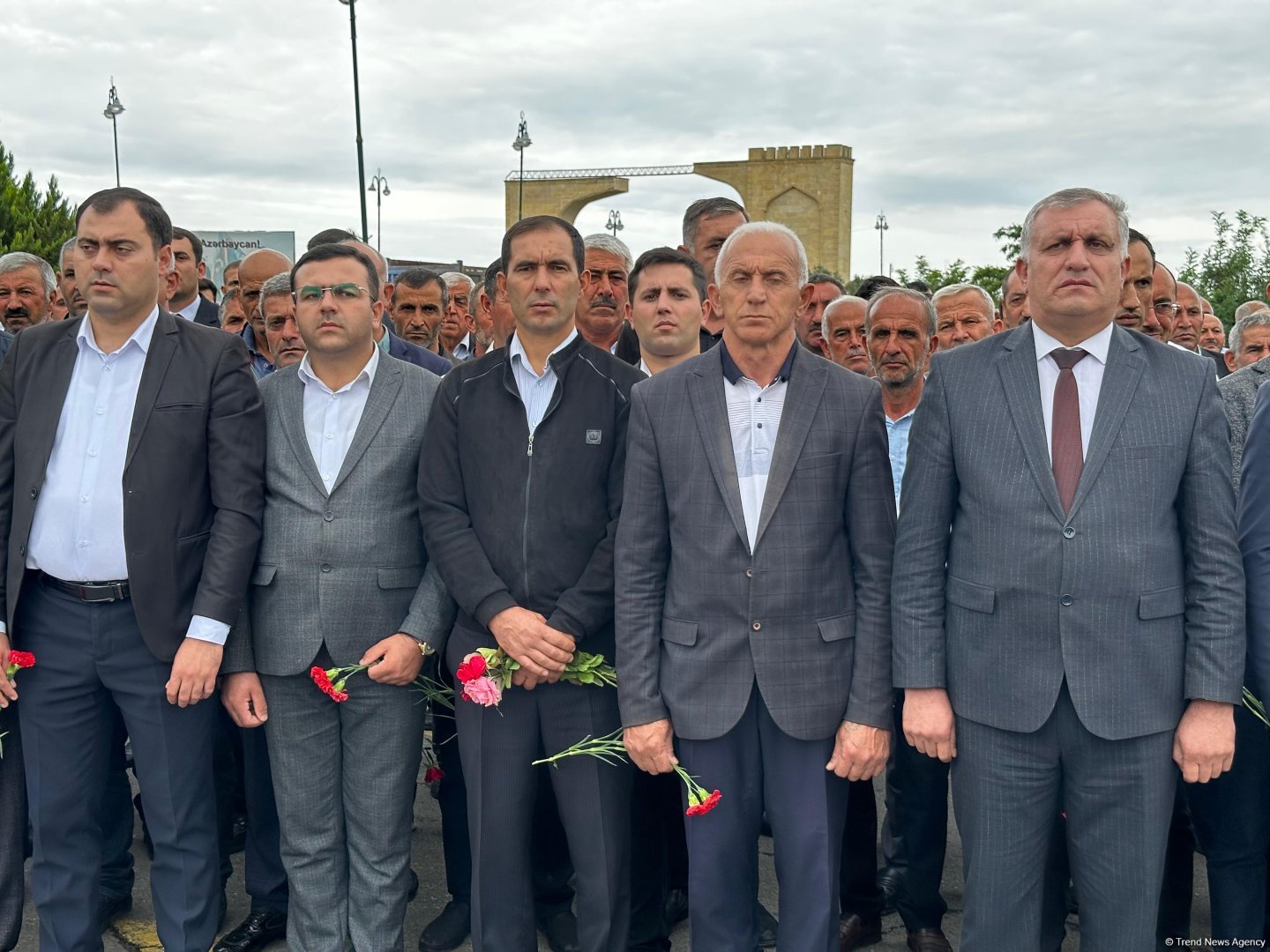 Ağdam sakinləri şəhidlərini anır (FOTO/VİDEO)