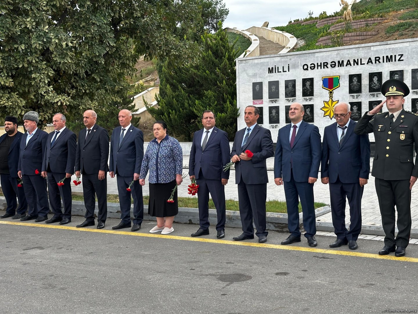 Ağdam sakinləri şəhidlərini anır (FOTO/VİDEO)