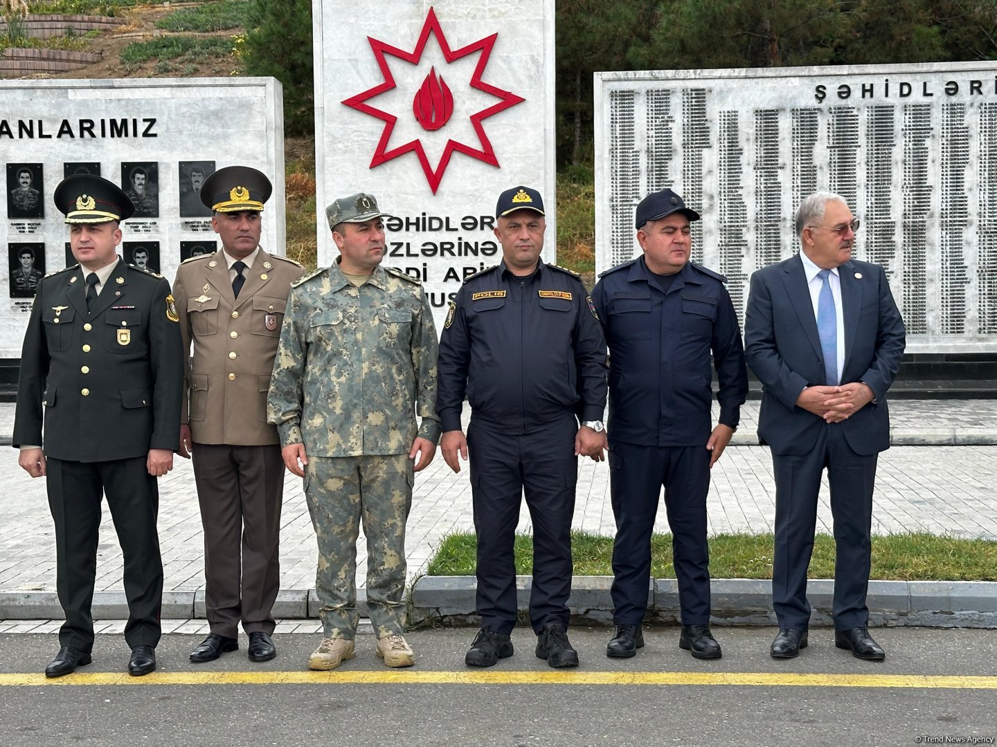 Ağdam sakinləri şəhidlərini anır (FOTO/VİDEO)