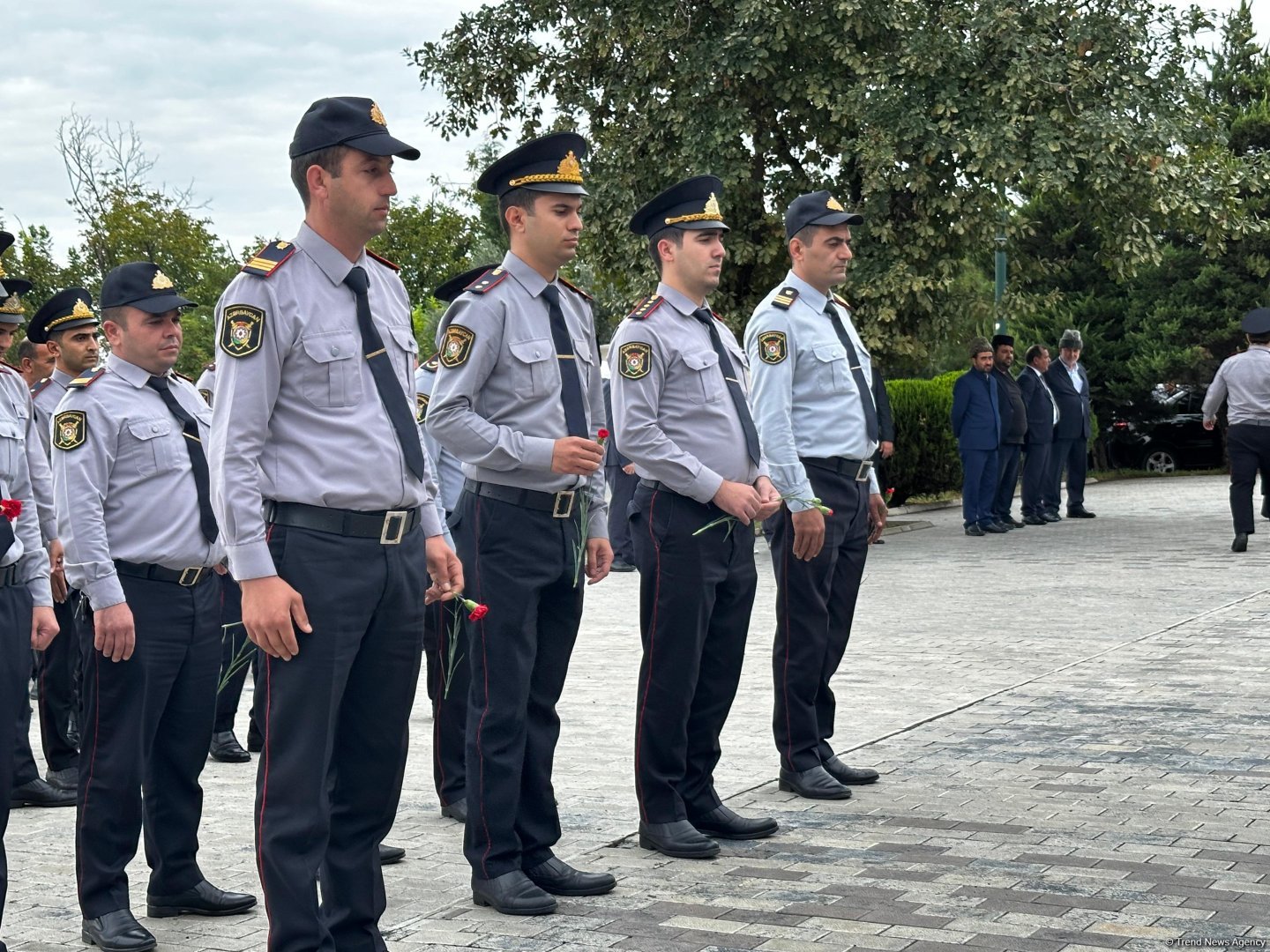 Ağdam sakinləri şəhidlərini anır (FOTO/VİDEO)