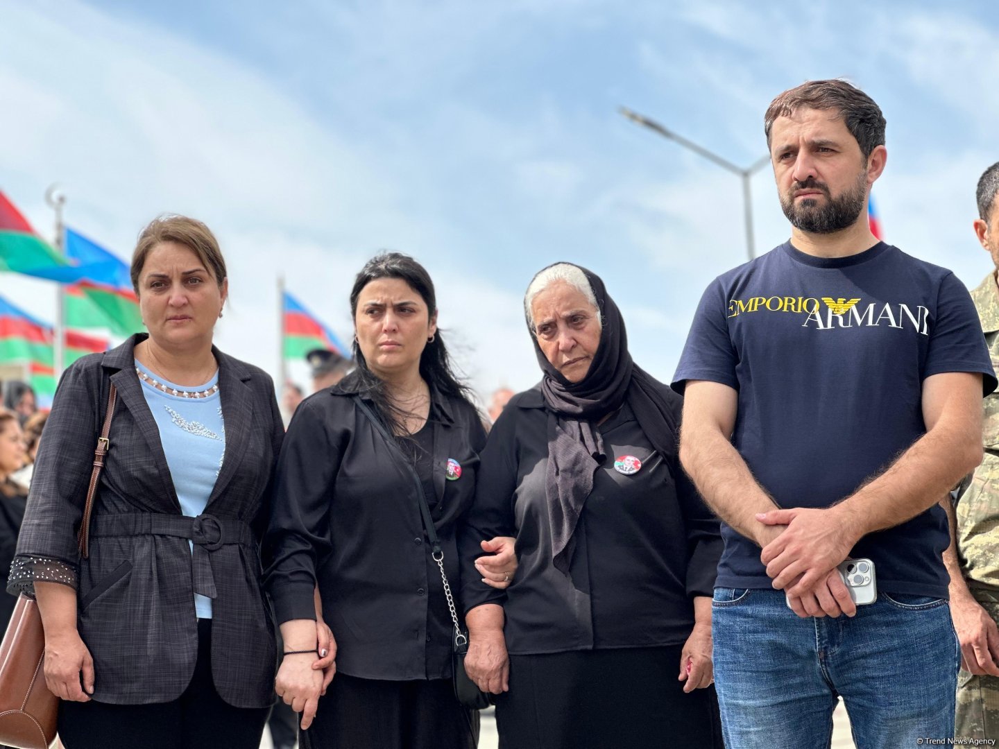 Azərbaycan xalqı qəhrəman şəhidlərini anır (FOTO)