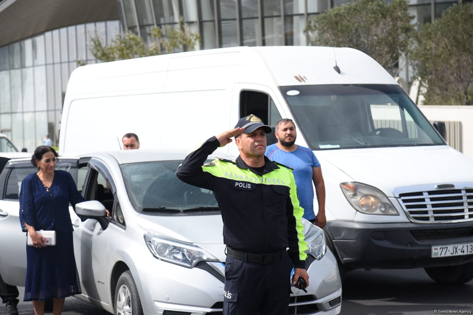Vətən Müharibəsi şəhidlərinin xatirəsi bütün ölkə ərazisində bir dəqiqəlik sükutla yad edilib (FOTO/VİDEO)