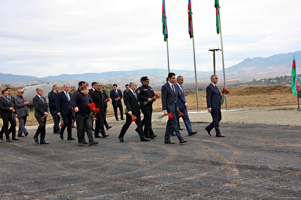 Xocalıda  Anım Günü ilə bağlı şəhidlərin xatirəsi yad edilib (FOTO)