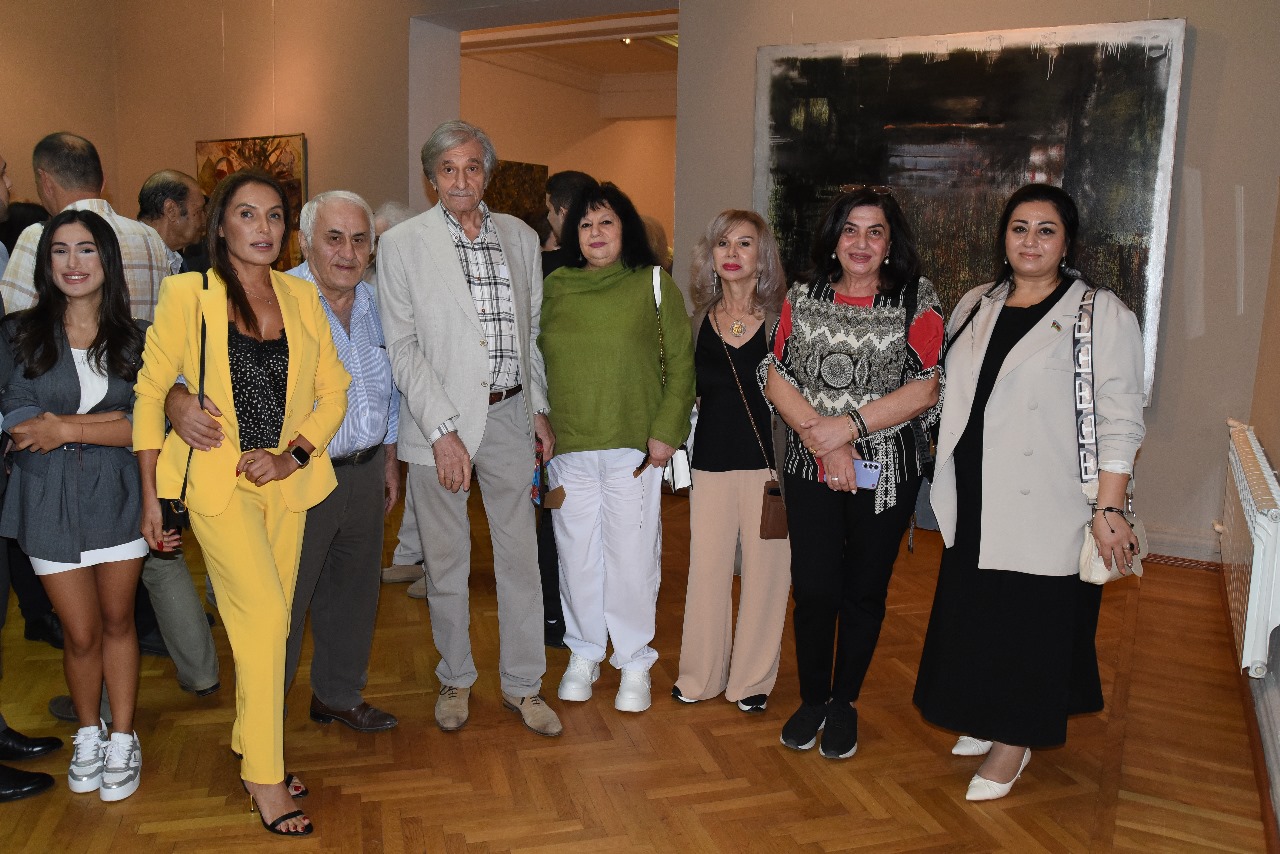 Muzey Mərkəzində "Azərbaycan rəssamlarının abstrakt incəsənət təcrübəsi" adlı sərginin açılışı keçirildi (FOTO)