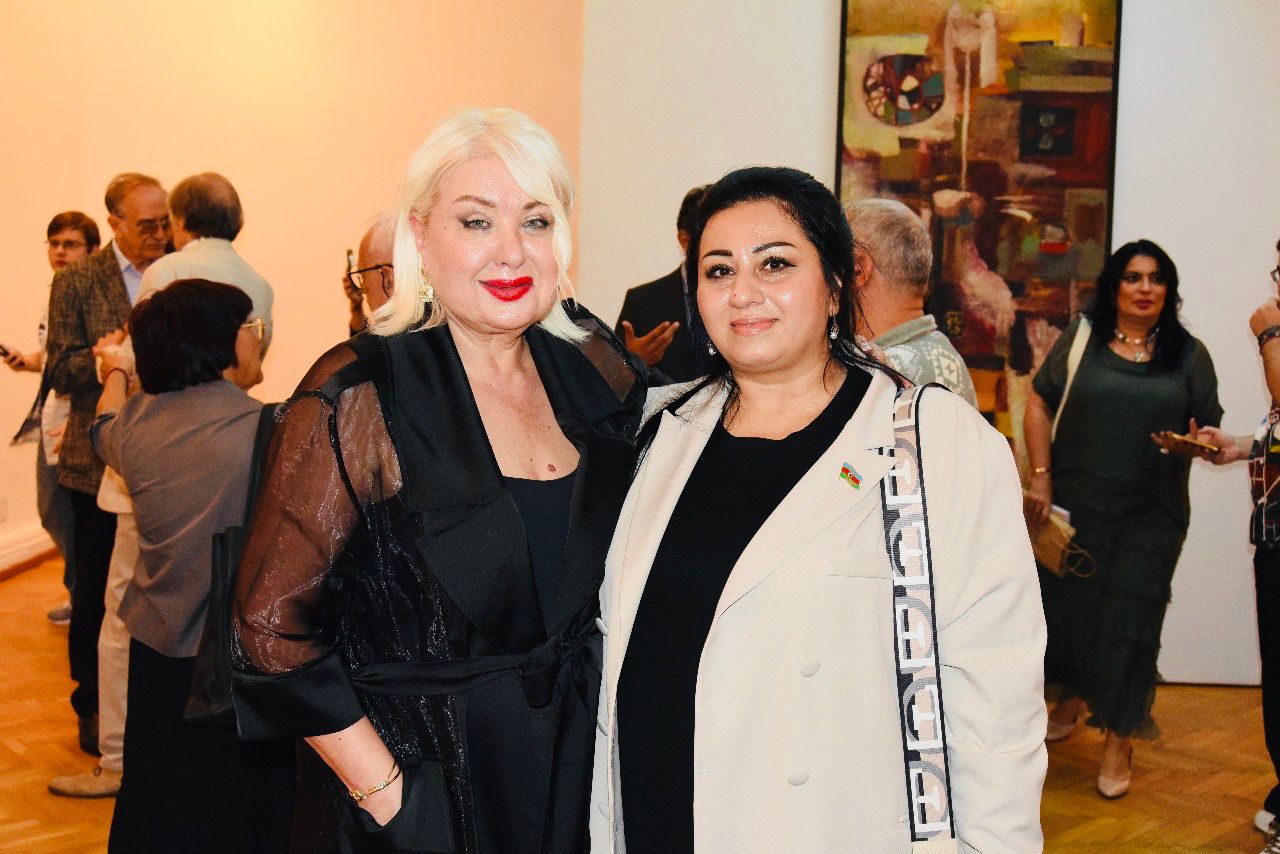 Muzey Mərkəzində "Azərbaycan rəssamlarının abstrakt incəsənət təcrübəsi" adlı sərginin açılışı keçirildi (FOTO)