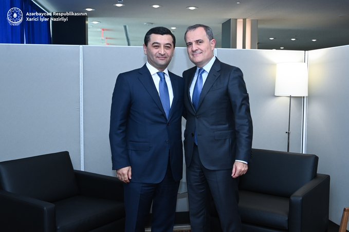 Ceyhun Bayramov özbəkistanlı həmkarı ilə COP29-a hazırlıq prosesini müzakirə edib (FOTO)