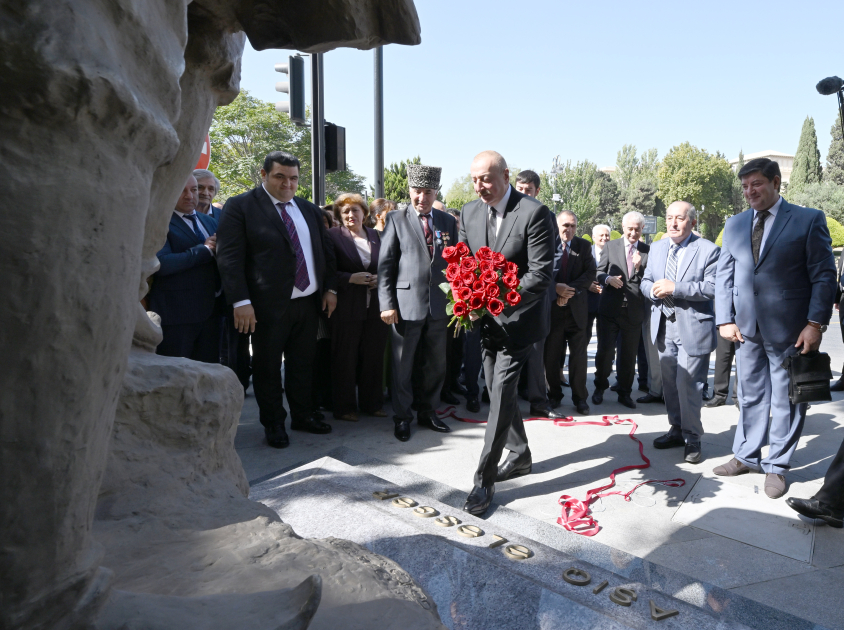 Prezident İlham Əliyev Bakıda Aşıq Ələsgərin abidəsinin açılışında iştirak edib (YENİLƏNİB) (FOTO/VİDEO)