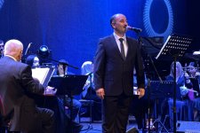 Gəncə Dövlət Filarmoniyasında Xalq artisti Səid Rüstəmov yad edilib (FOTO)