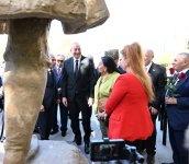 Prezident İlham Əliyev Bakıda Aşıq Ələsgərin abidəsinin açılışında iştirak edib (YENİLƏNİB) (FOTO/VİDEO)