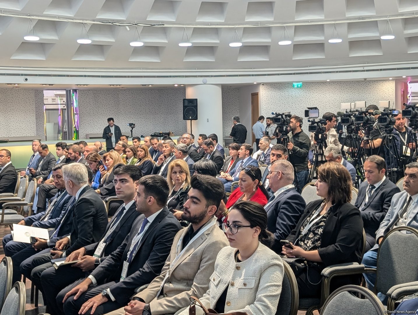 Bakıda “İqlim üzrə Fəaliyyət Həftəsi”nin üçüncü günü keçirilib (FOTO) (ƏLAVƏ OLUNUB)
