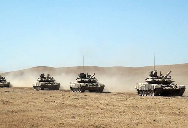 ”Ən yaxşı tank bölüyü” adı uğrunda yarış keçirilib (VİDEO)
