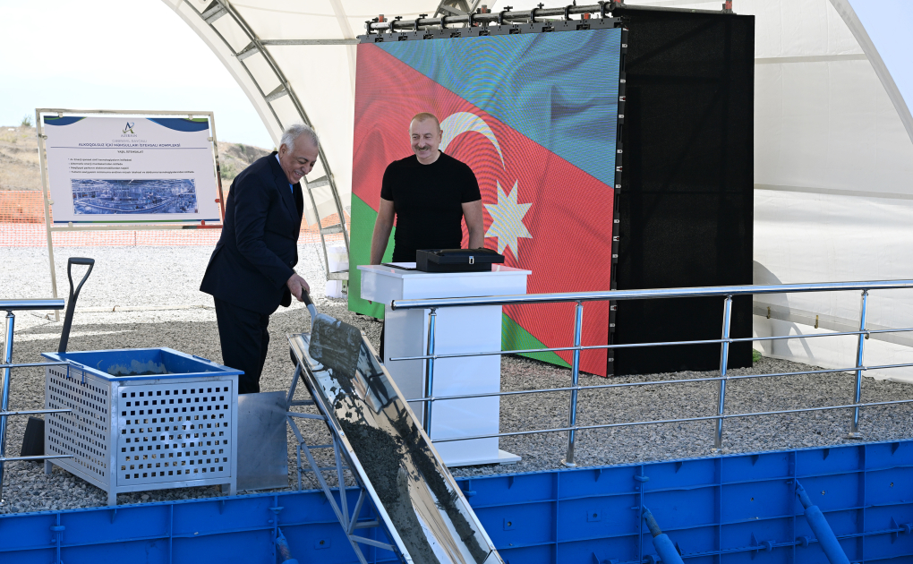 Prezident İlham Əliyev Cəbrayıl şəhərində alkoqolsuz içki məhsulları istehsalı kompleksinin təməlini qoyub (YENİLƏNİB) (FOTO/VİDEO)
