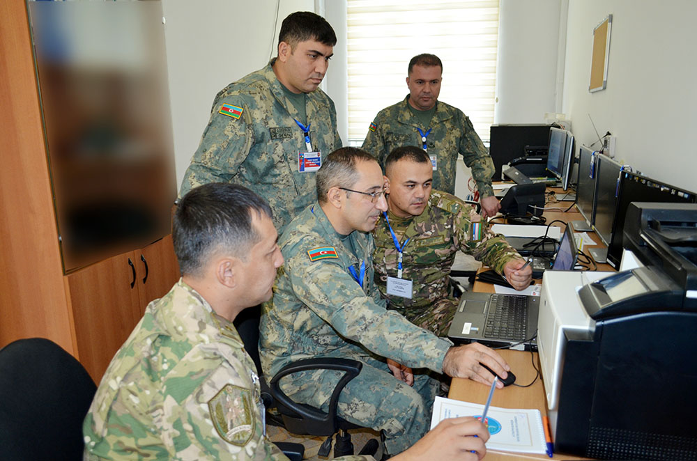 Azərbaycan ilə Özbəkistan arasında kompüter dəstəkli komanda-qərargah təlimi keçirilir