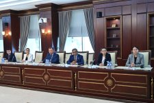 Milli Məclisin Ailə, qadın və uşaq məsələləri komitəsinin payız sessiyasında ilk iclası keçirilib