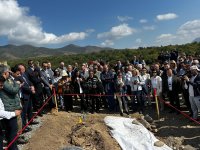 Ağdərədə aşkarlanmış kütləvi məzarlığa baxış keçirilib (FOTO)