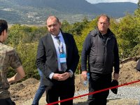 Ağdərədə aşkarlanmış kütləvi məzarlığa baxış keçirilib (FOTO)