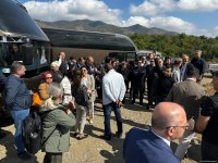 Ağdərədə aşkarlanmış kütləvi məzarlığa baxış keçirilib (FOTO)