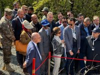Ağdərədə aşkarlanmış kütləvi məzarlığa baxış keçirilib (FOTO)