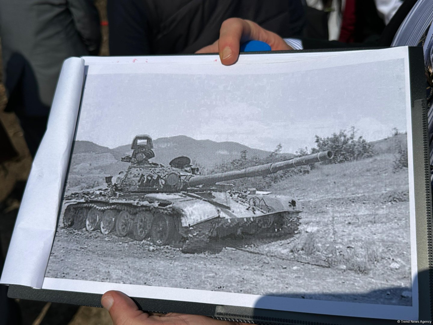 Ağdərədə aşkarlanmış kütləvi məzarlığa baxış keçirilib (FOTO)