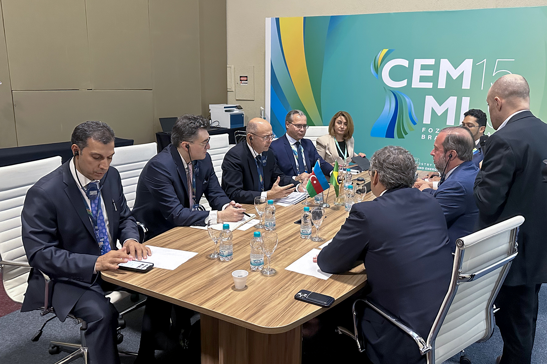 Müxtəlif ölkələri “yaşıl enerji” ilə təchiz edəcək layihələrin təşəbbüskarı məhz Azərbaycandır - Energetika naziri