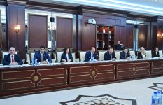 İnsan hüquqları komitəsi payız sessiyasında ilk iclasını keçirib (FOTO)