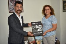 Manisa Xalq Kitabxanasına Azərbaycanla bağlı kitablar hədiyyə edilib (FOTO)