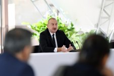Prezident İlham Əliyev və Birinci xanım Mehriban Əliyeva Cəbrayıl şəhərində inşa olunan yaşayış kompleksinin açılışında iştirak ediblər (FOTO/VİDEO) (YENİLƏNİB-3)