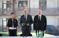 Prezident İlham Əliyev və Birinci xanım Mehriban Əliyeva Cəbrayıl şəhərində inşa olunan yaşayış kompleksinin açılışında iştirak ediblər (FOTO/VİDEO) (YENİLƏNİB-3)