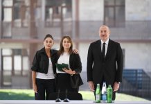 Prezident İlham Əliyev və Birinci xanım Mehriban Əliyeva Cəbrayıl şəhərində inşa olunan yaşayış kompleksinin açılışında iştirak ediblər (FOTO/VİDEO) (YENİLƏNİB-3)