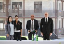 Prezident İlham Əliyev və Birinci xanım Mehriban Əliyeva Cəbrayıl şəhərində inşa olunan yaşayış kompleksinin açılışında iştirak ediblər (FOTO/VİDEO) (YENİLƏNİB-3)