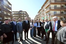 Prezident İlham Əliyev və Birinci xanım Mehriban Əliyeva Cəbrayıl şəhərində inşa olunan yaşayış kompleksinin açılışında iştirak ediblər (FOTO/VİDEO) (YENİLƏNİB-3)
