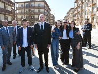 Prezident İlham Əliyev və Birinci xanım Mehriban Əliyeva Cəbrayıl şəhərində inşa olunan yaşayış kompleksinin açılışında iştirak ediblər (FOTO/VİDEO) (YENİLƏNİB-3)