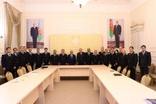 Kamran Əliyev Azərbaycan Prokurorluğunun veteranı Rüstəm Usubovu yubileyi münasibəti ilə təbrik edib (FOTO)