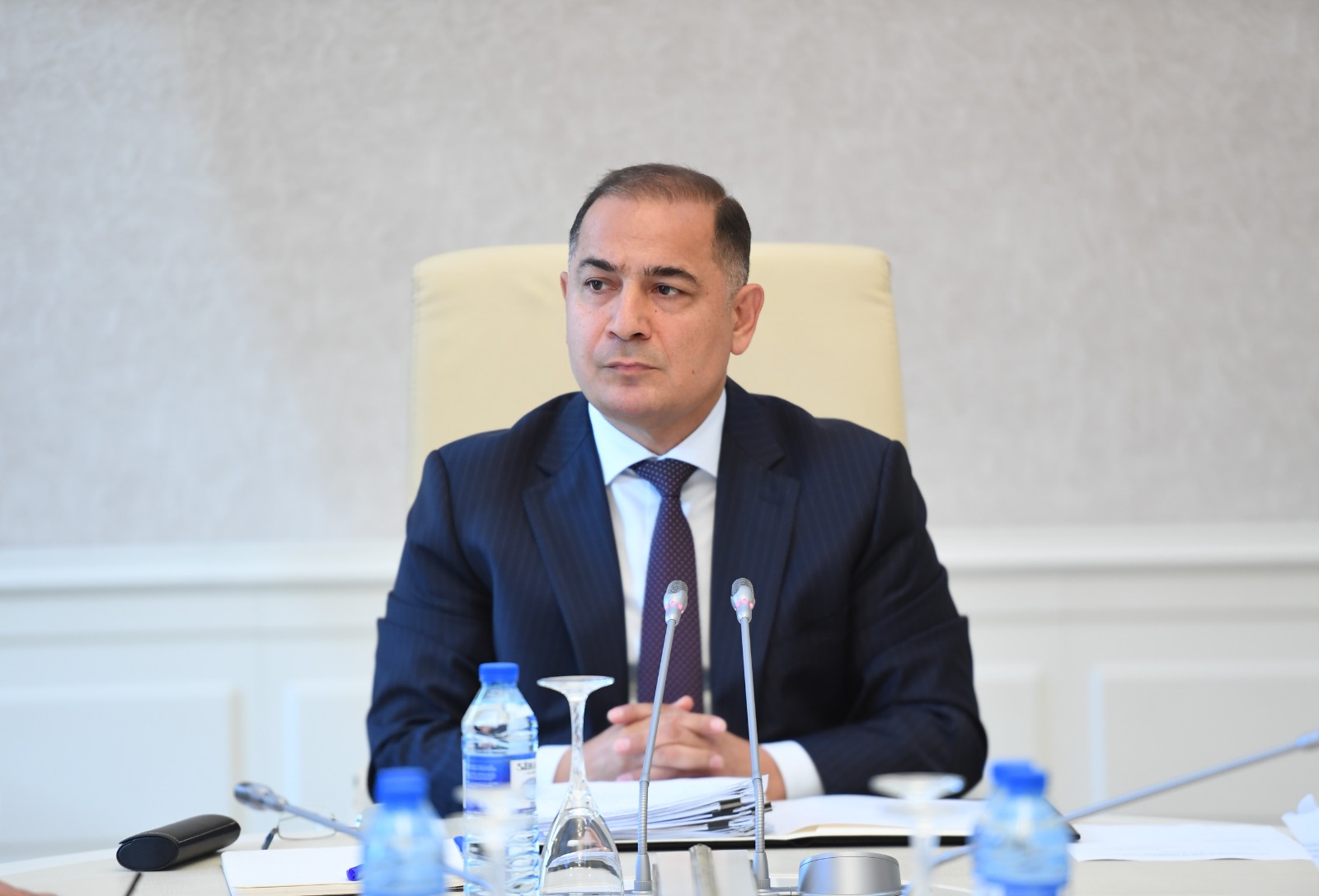 İqtisadi siyasət, sənaye və sahibkarlıq komitəsinin ilk iclası keçirilib (FOTO)