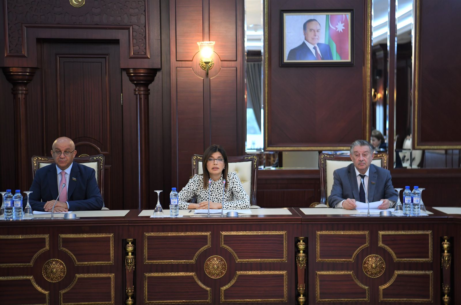 Mədəniyyət komitəsinin payız sessiyasında ilk iclası keçirilib (FOTO)