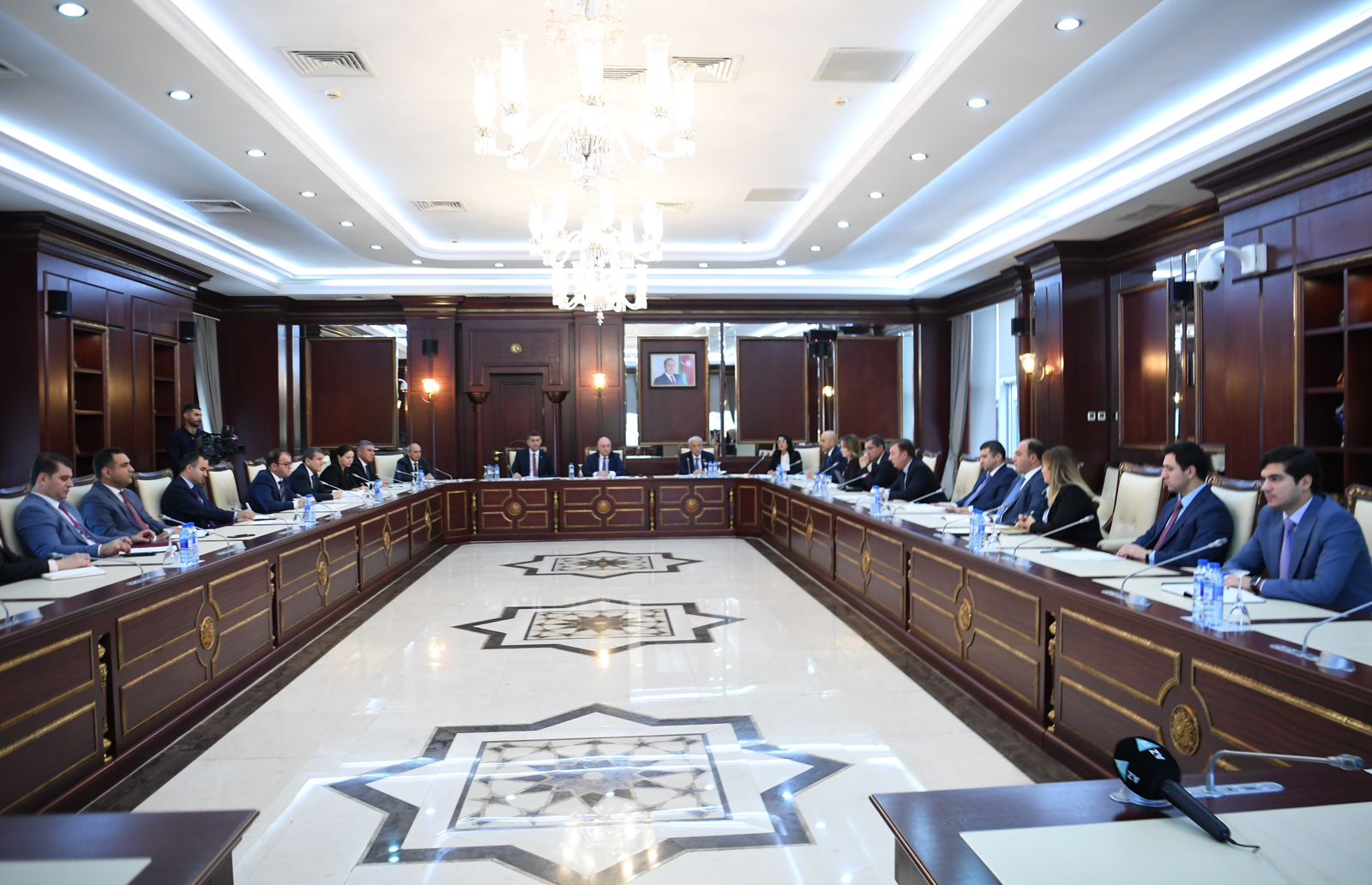 Milli Məclisin Əmək və sosial siyasət komitəsinin 2024-cü ilin payız sessiyasında ilk iclası keçirilib