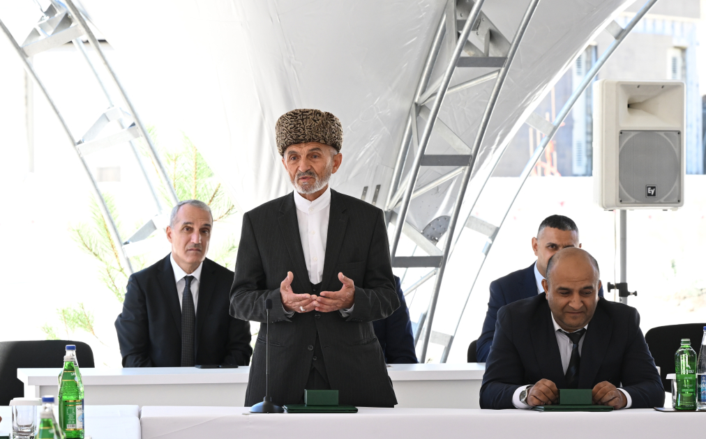 Prezident İlham Əliyev və Birinci xanım Mehriban Əliyeva Cəbrayıl şəhərində inşa olunan yaşayış kompleksinin açılışında iştirak ediblər (FOTO/VİDEO) (YENİLƏNİB-3)