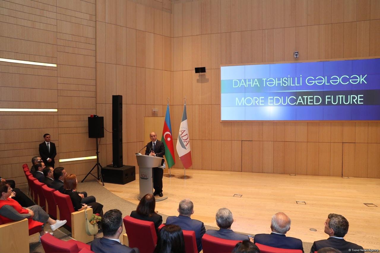 Təhsildə Yeni Çağırışlar V Beynəlxalq Forumu keçirilib (FOTO) (ƏLAVƏ EDİLİB)